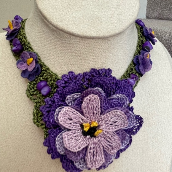 Purple, Crochet Amethyst Necklace, Flower Bib Necklace, Statement Neck Accessory - Picture 8 of 10